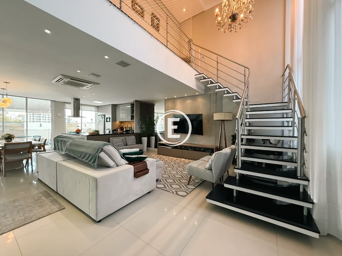 Casa em Pedra Branca, Palhoça. 3 quartos, 330m². Imagem 4 de 17