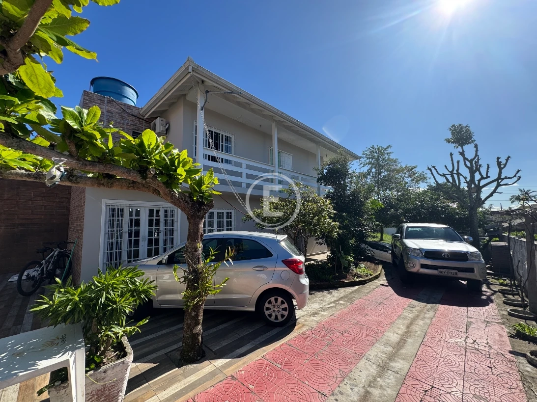 Casa em Caminho Novo, Palhoça. 2 quartos, 234m². Imagem 1 de 8
