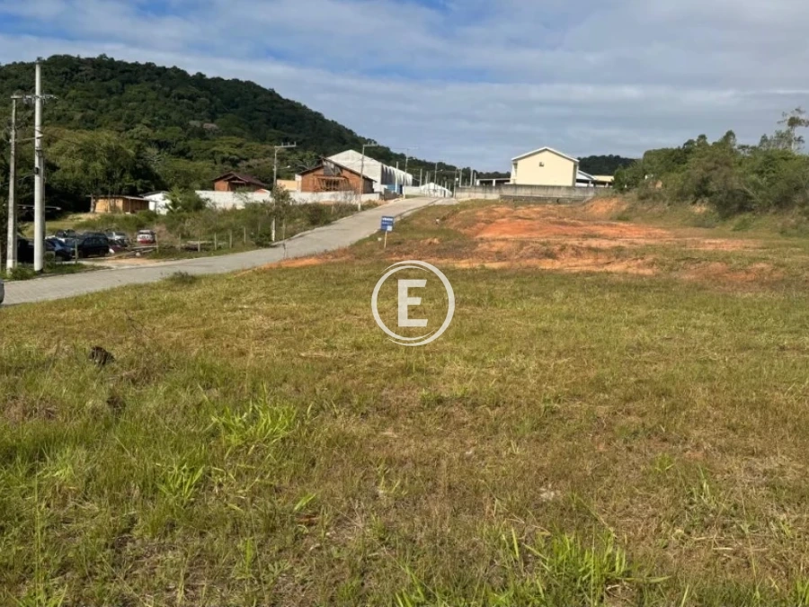 Terreno em Forquilhas, São José. 0 quartos, 0m². Imagem 1 de 3
