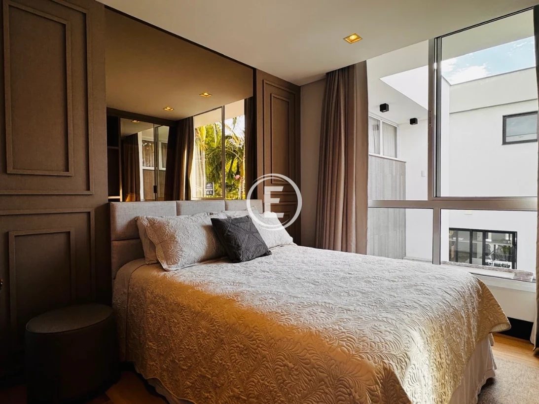 Casa em Pedra Branca, PALHOCA. 3 quartos, 267m². Imagem 11 de 19