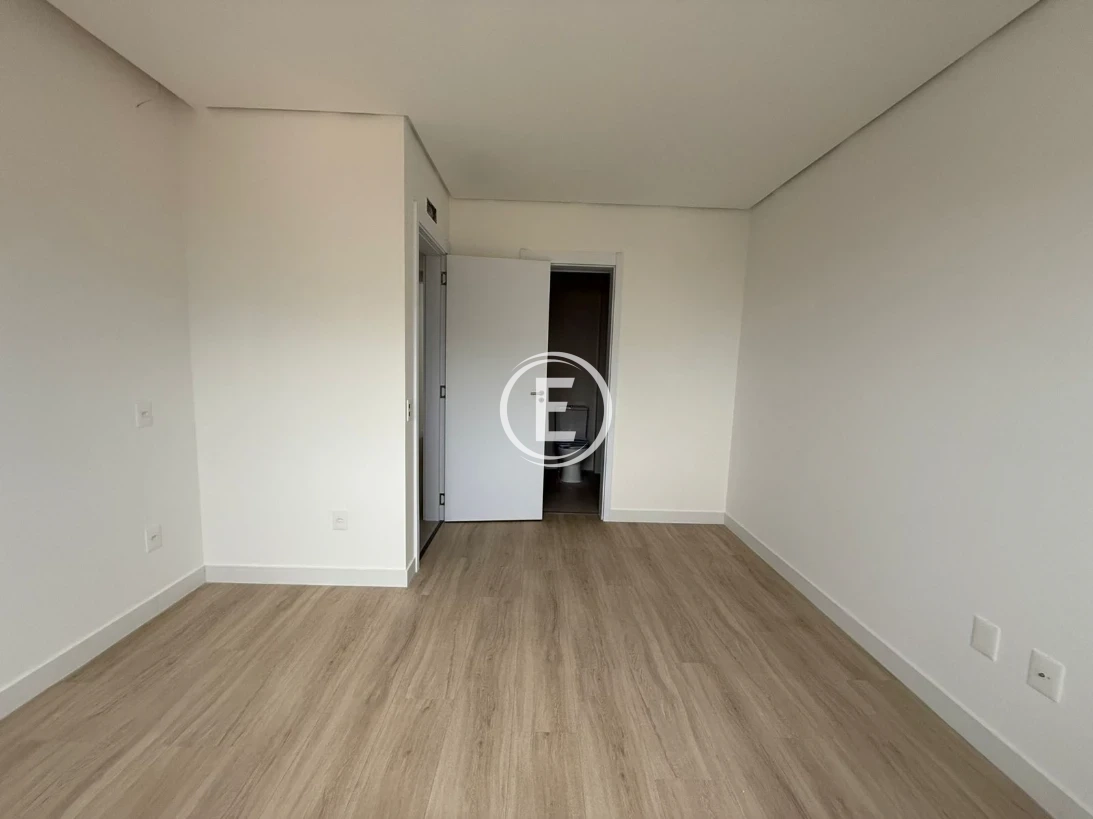 Apartamento em Canto, Florianópolis. 3 quartos, 152m². Imagem 6 de 13