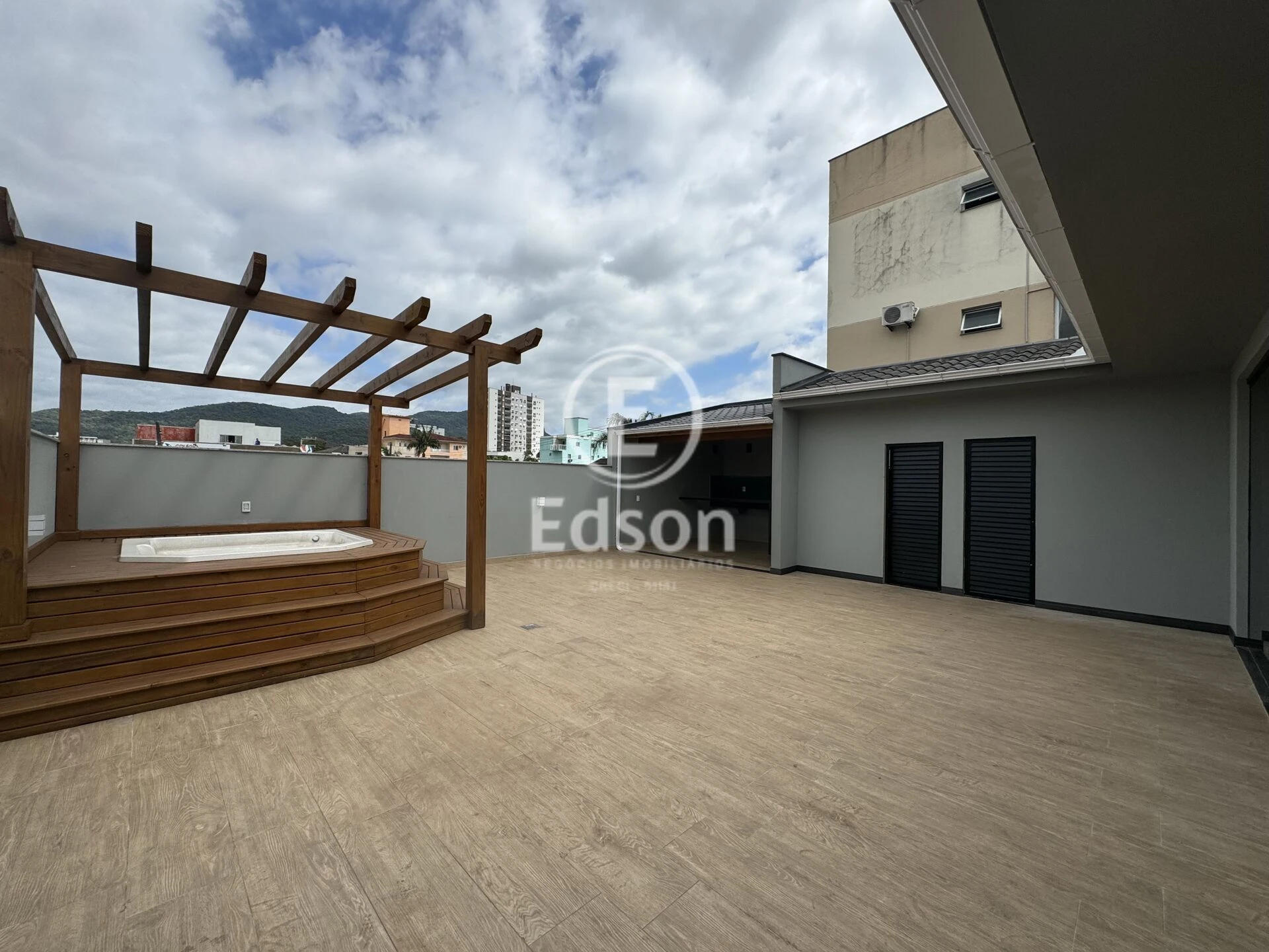 Cobertura em Pagani, Palhoça. 4 quartos, 210m². Imagem 3 de 15