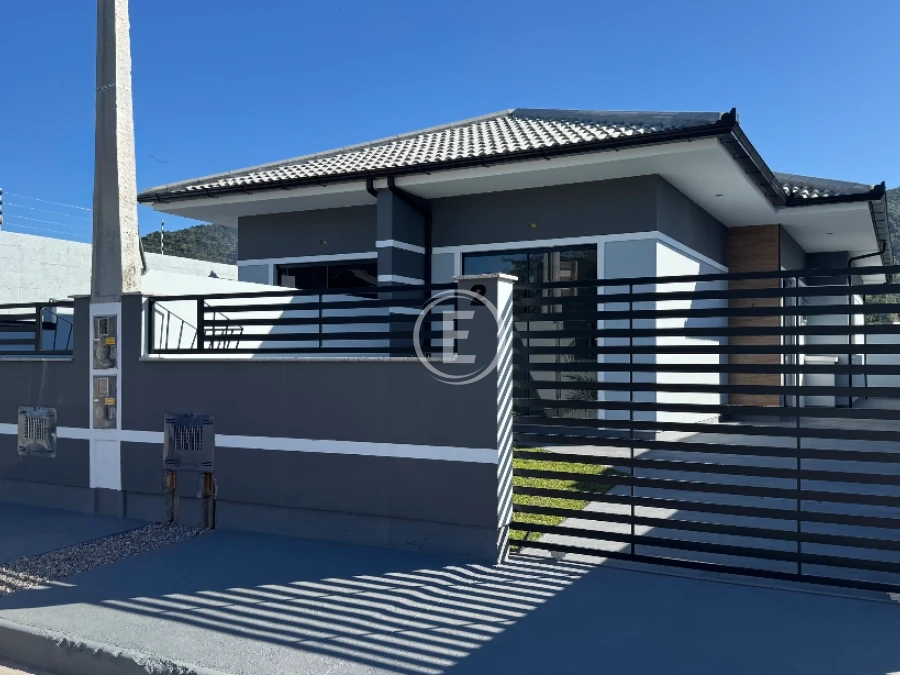 Casa Geminada em Forquilhas, São José. 2 quartos, 58m². Imagem 1 de 6