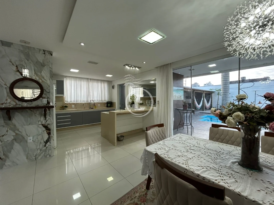 Casa em Pedra Branca, Palhoça. 3 quartos, 280m². Imagem 5 de 22