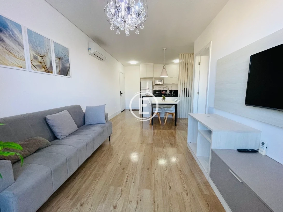 Apartamento em Kobrasol, São José. 1 quartos, 51m². Imagem 1 de 9