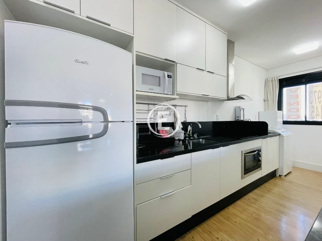 Apartamento em Kobrasol, São José. 1 quartos, 51m². Imagem 3 de 9