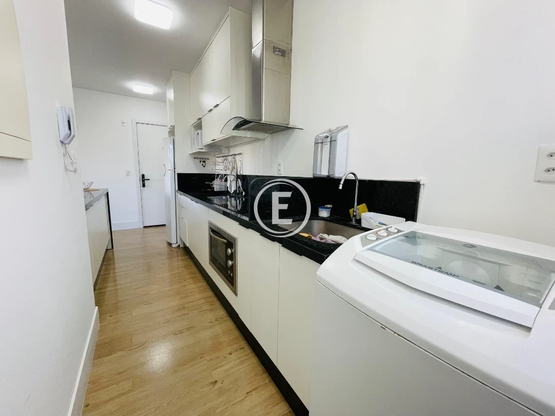 Apartamento em Kobrasol, São José. 1 quartos, 51m². Imagem 4 de 9