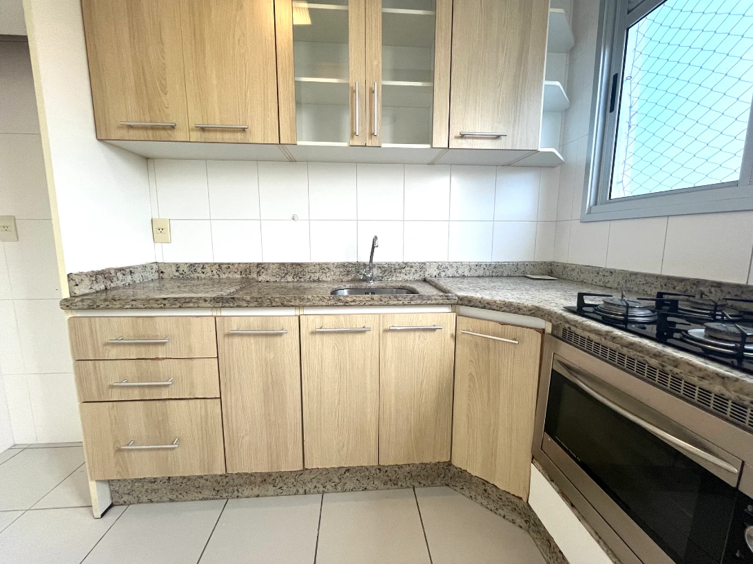 Apartamento em Coloninha, Florianópolis. 2 quartos, 62m². Imagem 4 de 12