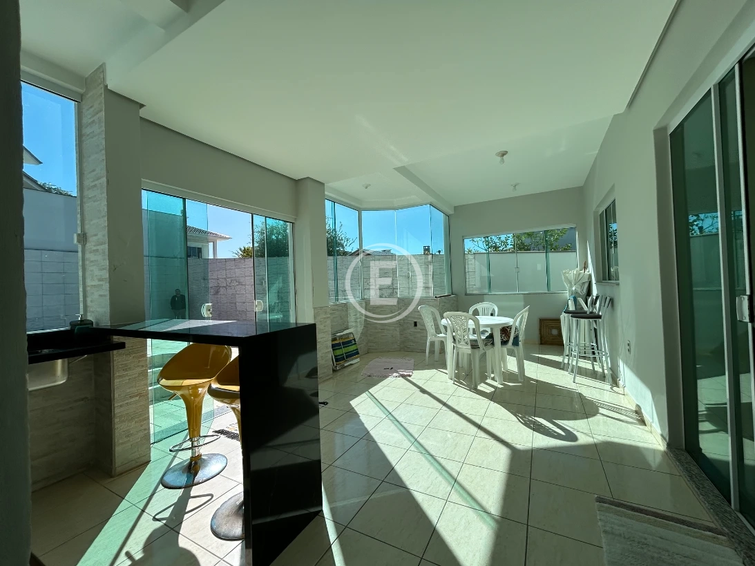 Casa em Pedra Branca, Palhoça. 3 quartos, 233m². Imagem 14 de 21