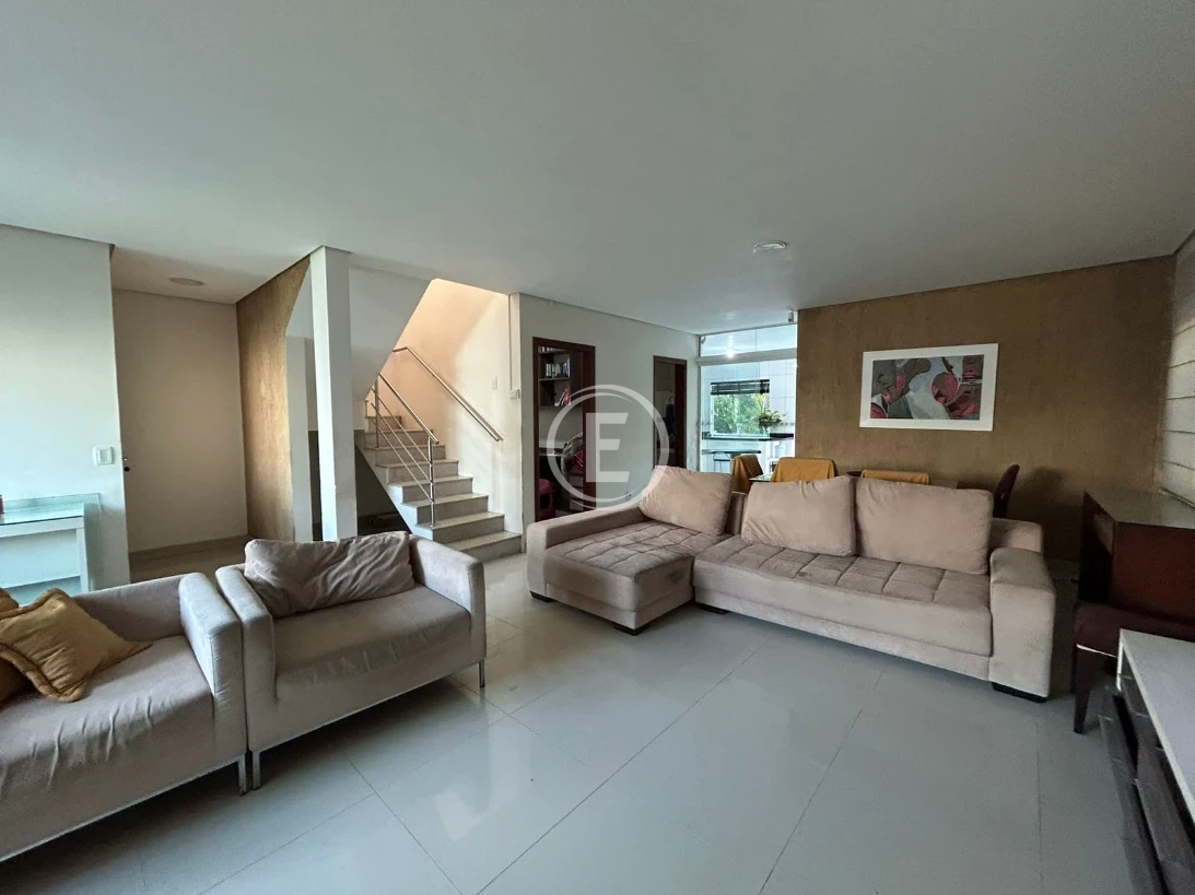 Casa em Pedra Branca, Palhoça. 3 quartos, 300m². Imagem 3 de 22