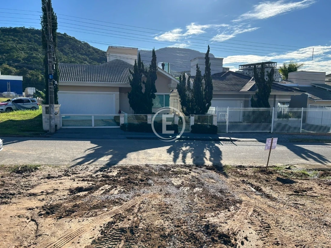 Terreno em Pedra Branca, Palhoça. 0 quartos, 398m². Imagem 3 de 4