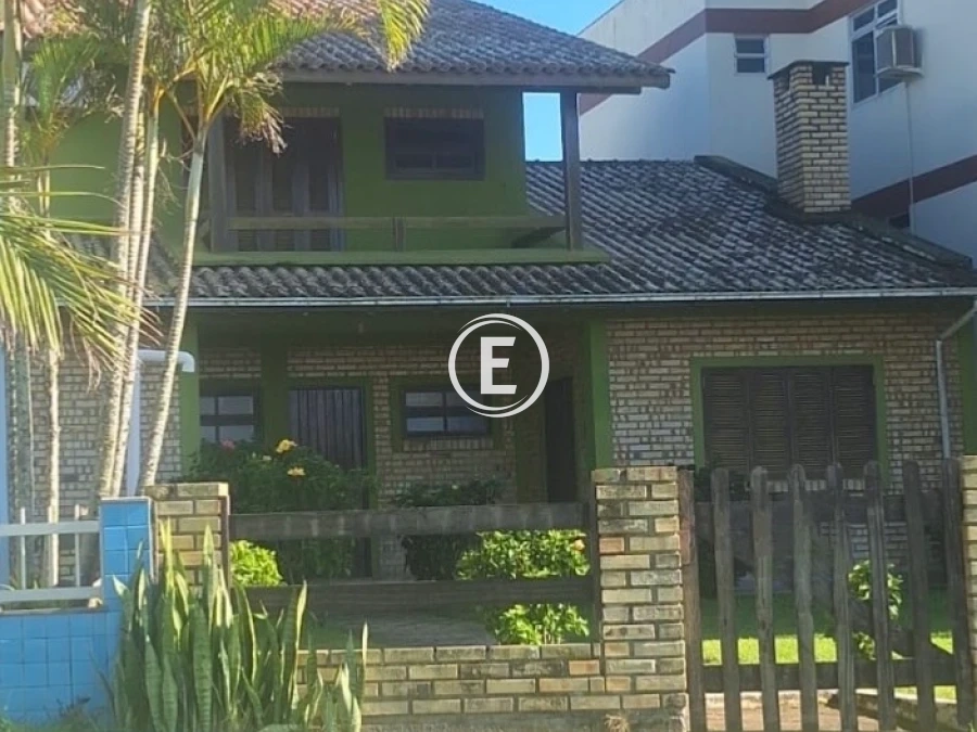 Casa em Pinheira, Palhoça. 3 quartos, 170m². Imagem 2 de 3