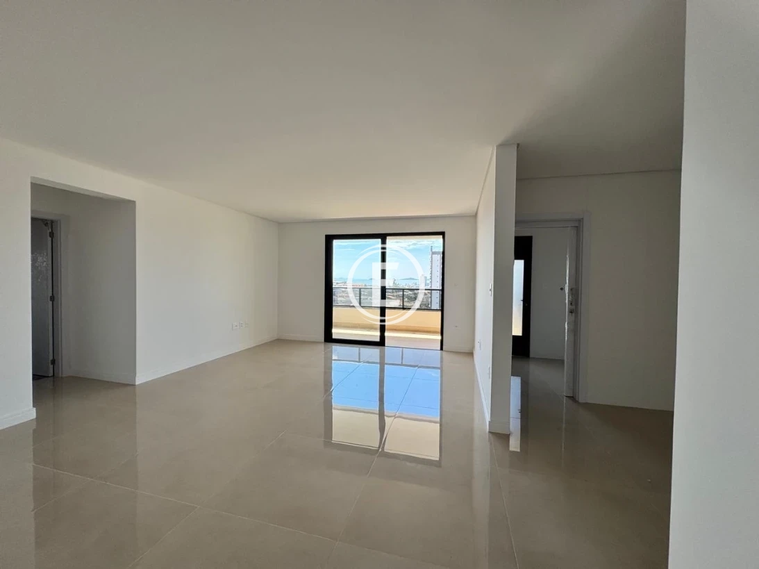 Apartamento em Nossa Senhora do Rosário, São José. 4 quartos, 154m². Imagem 1 de 13