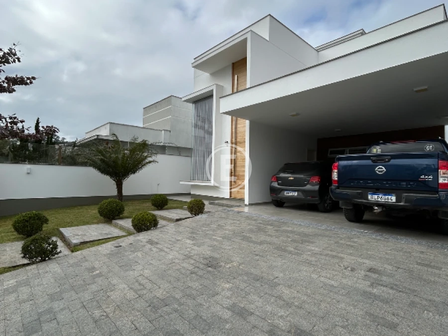 Casa em Pedra Branca, Palhoça. 3 quartos, 300m². Imagem 2 de 18