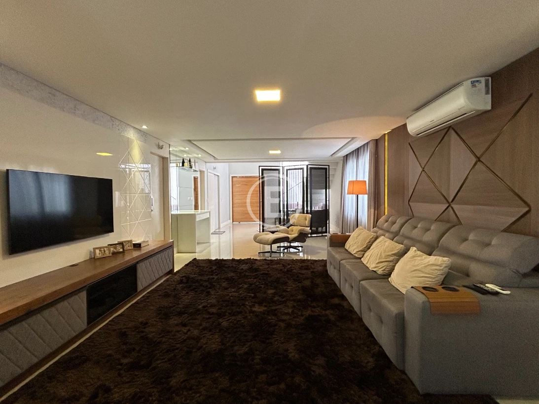 Casa em Pedra Branca, Palhoça. 3 quartos, 300m². Imagem 4 de 18