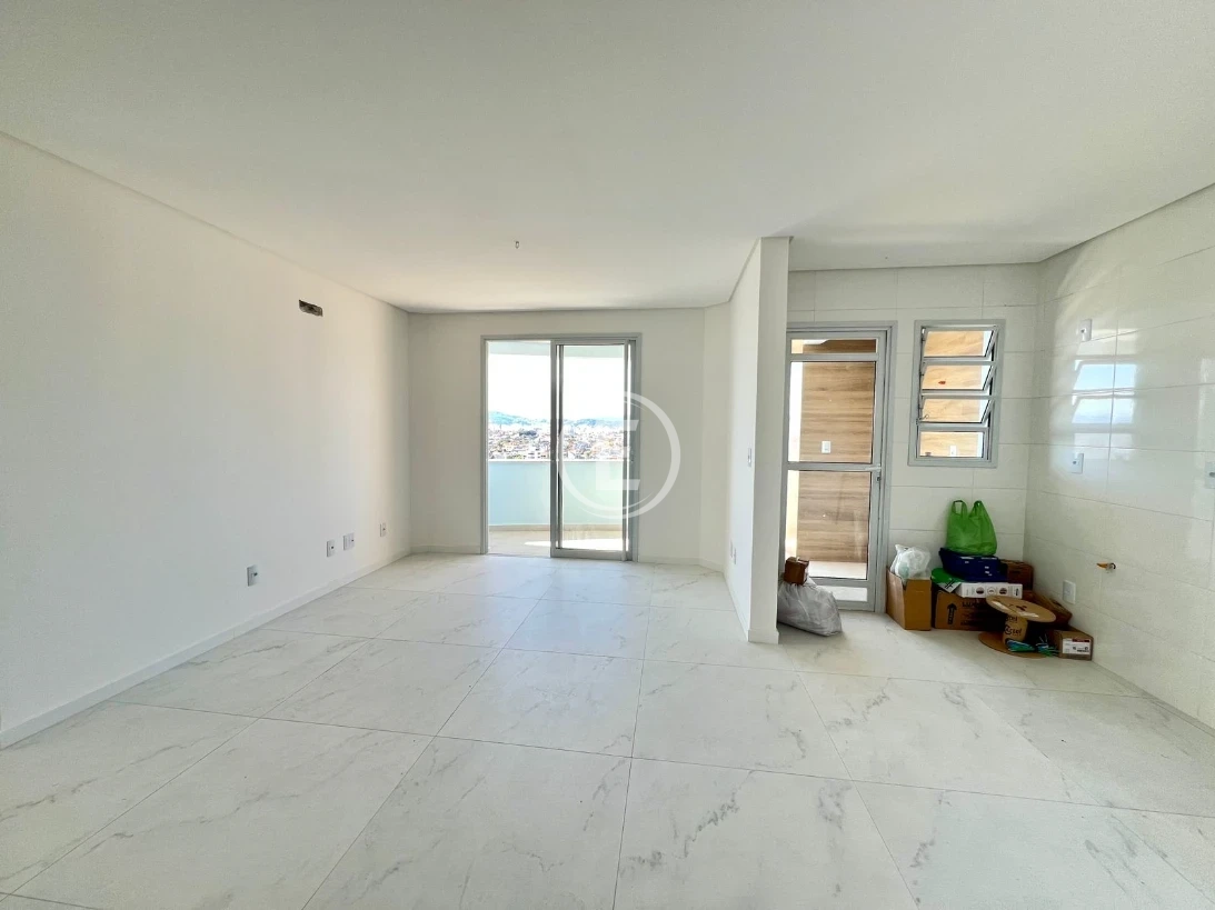 Apartamento em Barreiros, São José. 3 quartos, 97m². Imagem 2 de 10