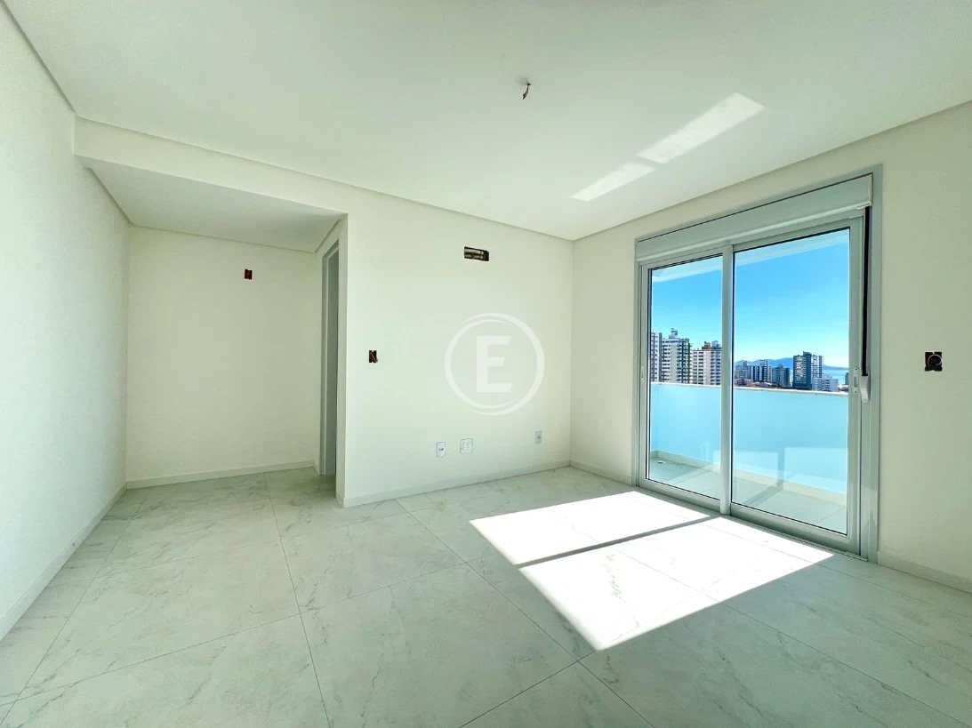 Apartamento em Barreiros, São José. 3 quartos, 97m². Imagem 3 de 10