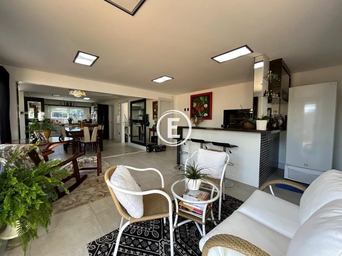 Casa em Pedra Branca, Palhoça. 4 quartos, 320m². Imagem 13 de 20