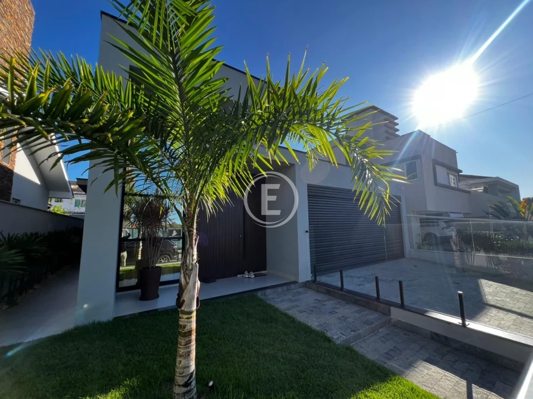 Casa em Pedra Branca, Palhoça. 3 quartos, 165m². Imagem 1 de 18