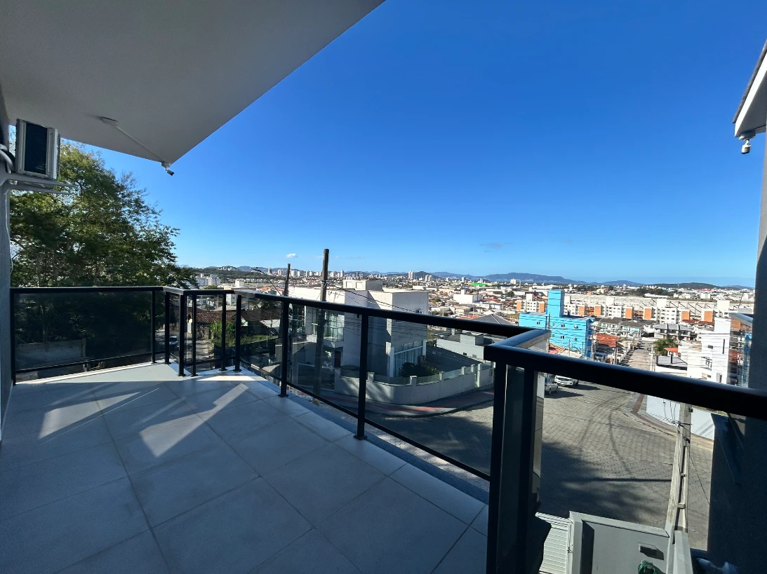 Sobrado Geminado em Aririú, Palhoça. 3 quartos, 209m². Imagem 11 de 17