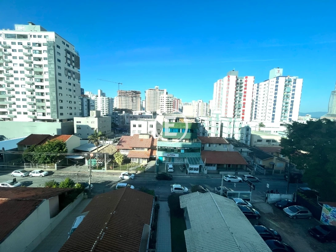 Apartamento em Kobrasol, São José. 2 quartos, 81m². Imagem 9 de 17