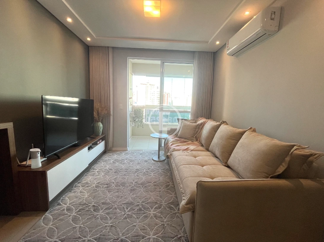 Apartamento em Kobrasol, São José. 2 quartos, 81m². Imagem 2 de 17