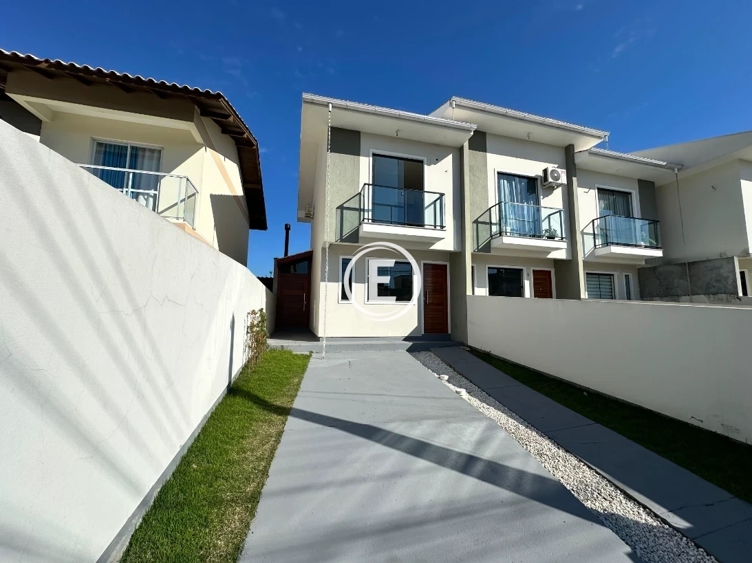 Sobrado Geminado em Aririú, Palhoça. 2 quartos, 64m². Imagem 1 de 14