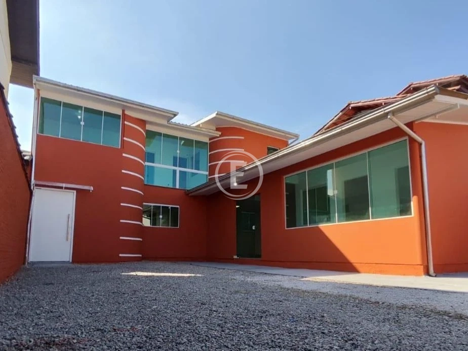 Casa em Forquilhas, São José. 4 quartos, 100m². Imagem 2 de 13