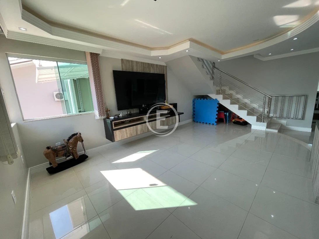 Casa em Caldas da Imperatriz, Santo Amaro da Imperatriz. 3 quartos, 432m². Imagem 3 de 31