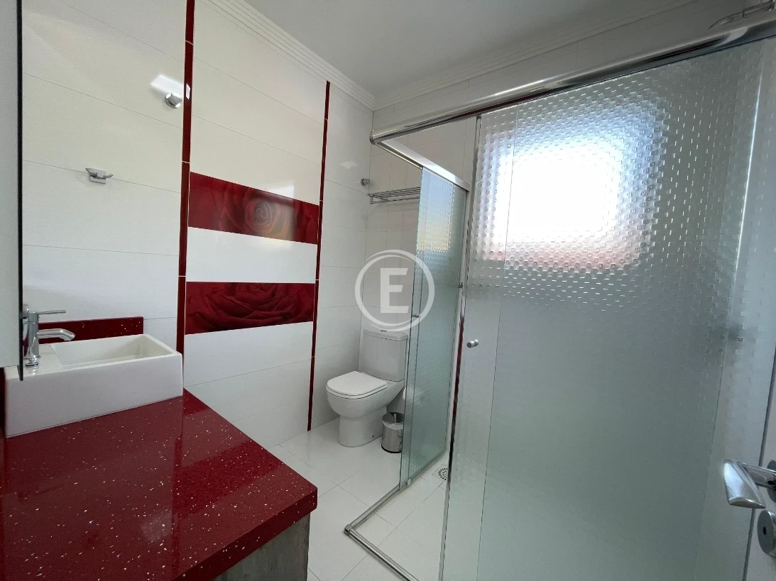 Casa em Caldas da Imperatriz, Santo Amaro da Imperatriz. 3 quartos, 432m². Imagem 27 de 31