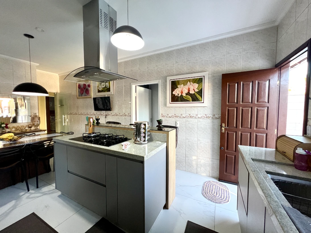 Casa em Bom Viver, Biguaçu. 3 quartos, 177m². Imagem 10 de 27