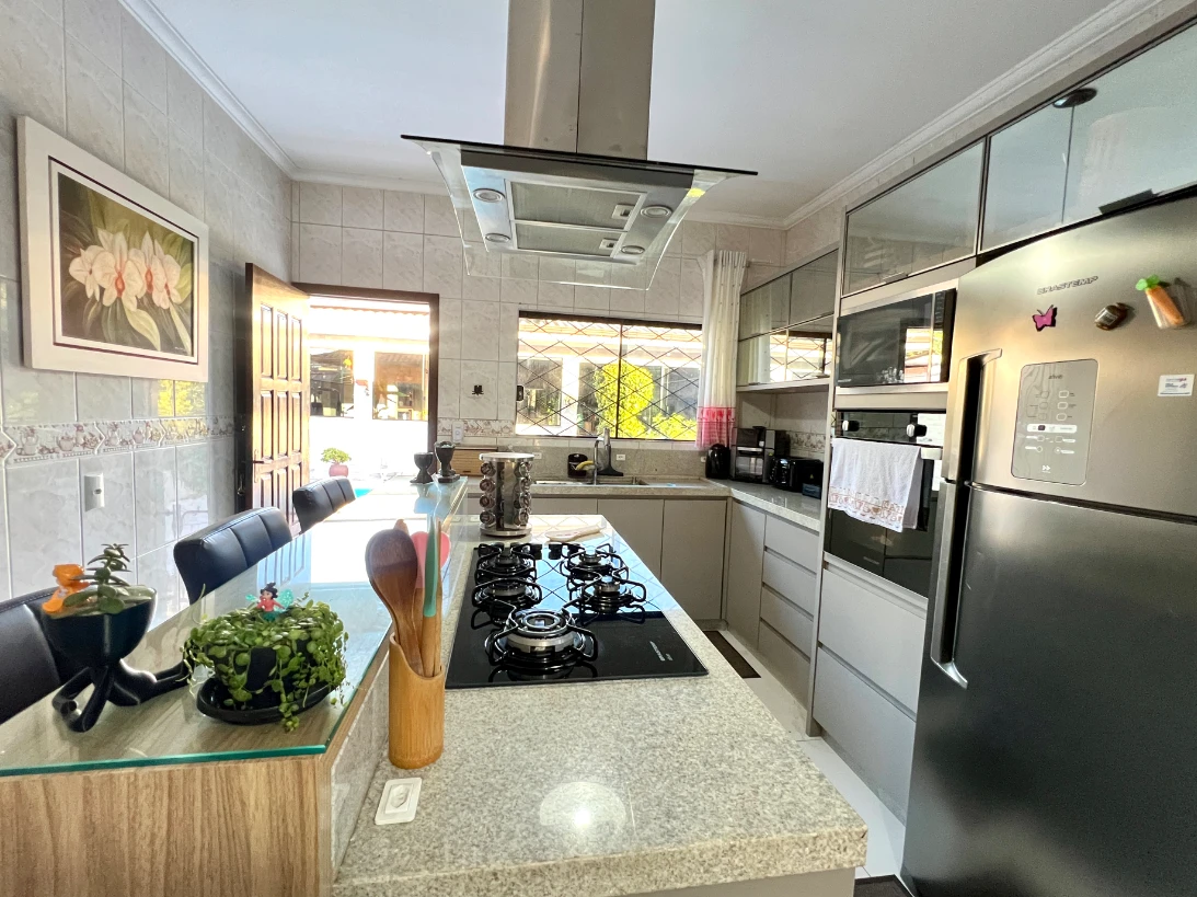 Casa em Bom Viver, Biguaçu. 3 quartos, 177m². Imagem 8 de 27