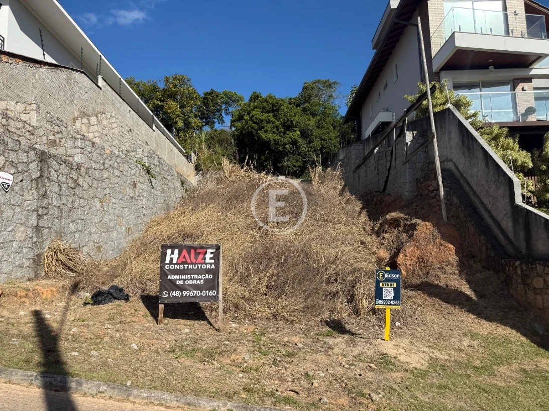 Terreno em Pedra Branca, Palhoça. 0 quartos, 0m². Imagem 2 de 3