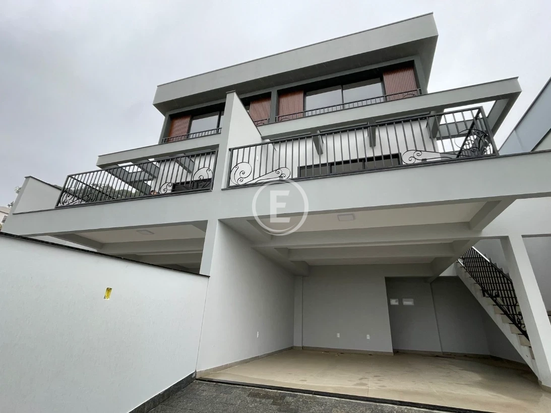 Sobrado Geminado em São Sebastião, Palhoça. 3 quartos, 156m². Imagem 1 de 18