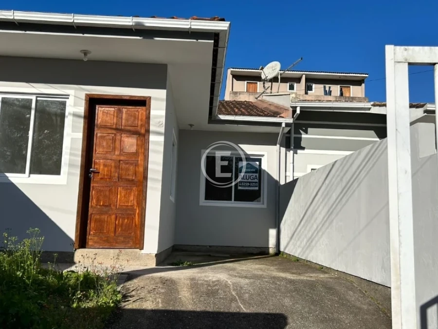 Casa em Alto Aririú, Palhoça. 2 quartos, 48m². Imagem 1 de 8