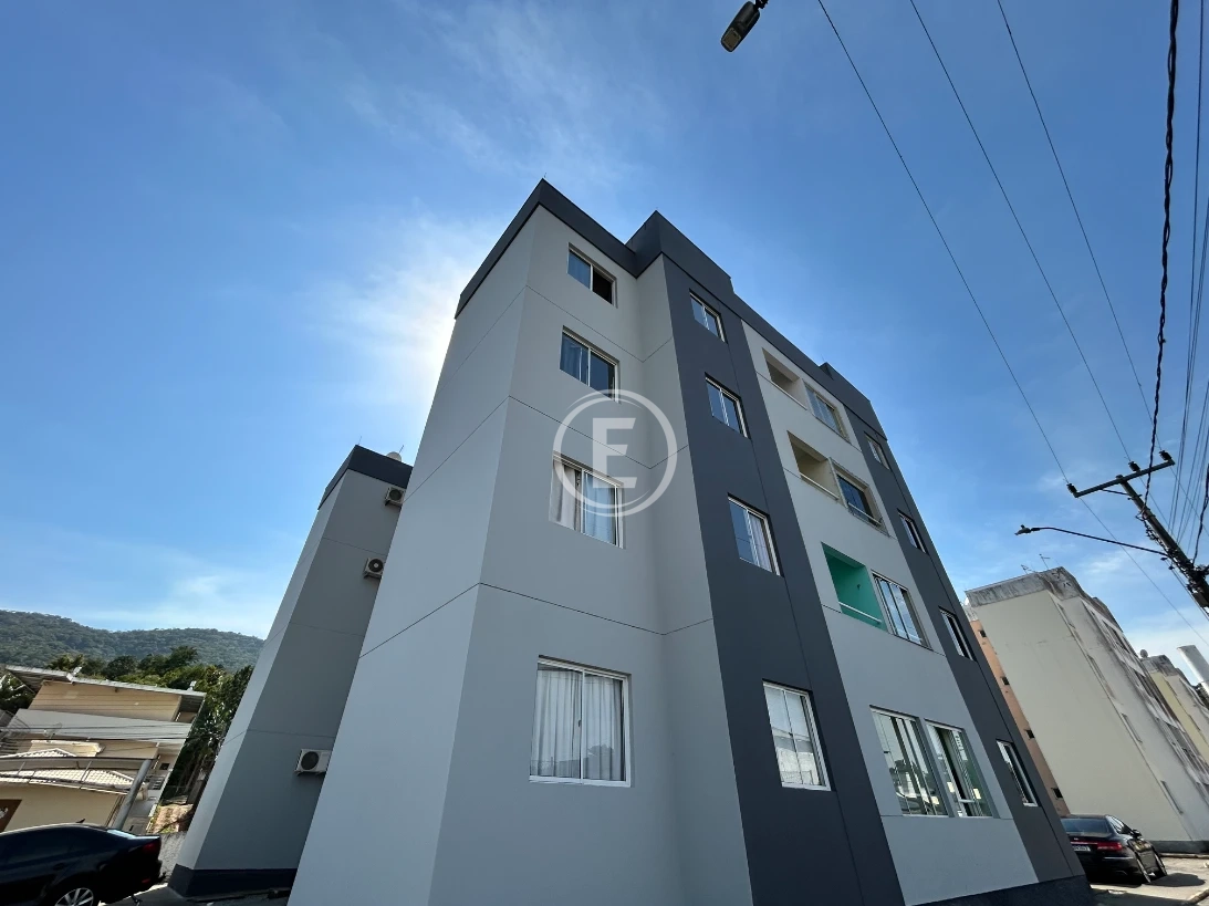 Apartamento em São Sebastião, Palhoça. 2 quartos, 56m². Imagem 1 de 11