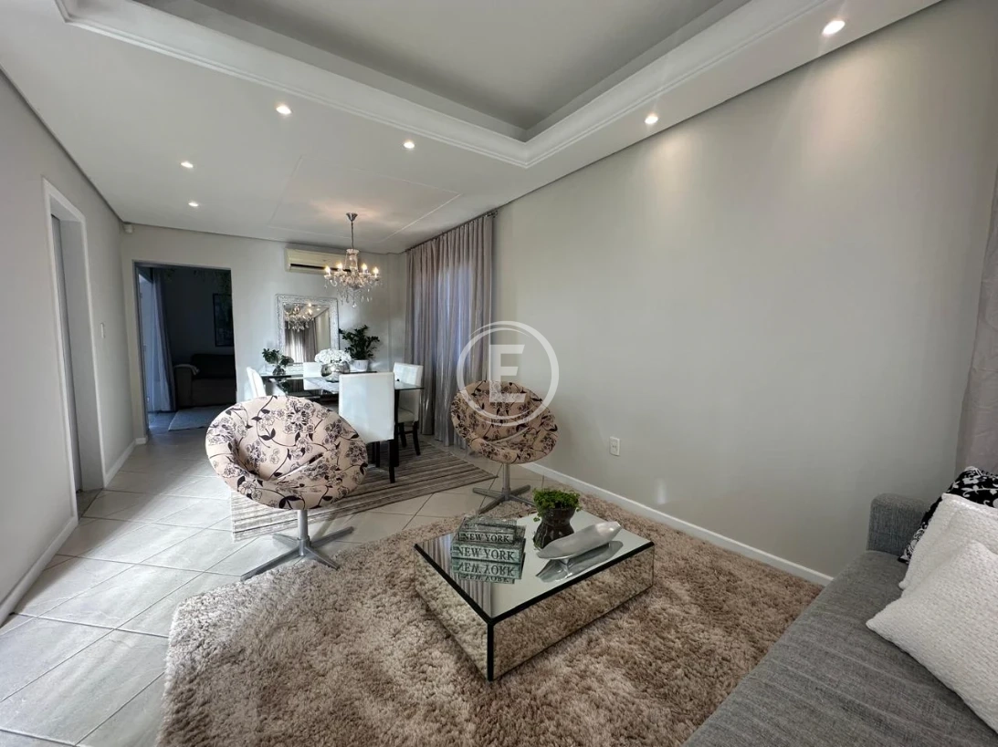 Casa em Centro, Palhoça. 3 quartos, 190m². Imagem 3 de 18