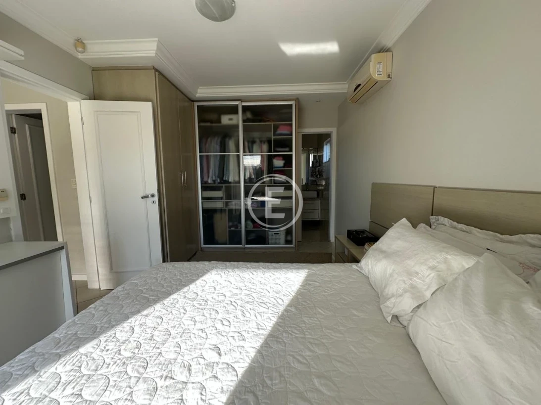 Casa em Centro, Palhoça. 3 quartos, 190m². Imagem 9 de 18