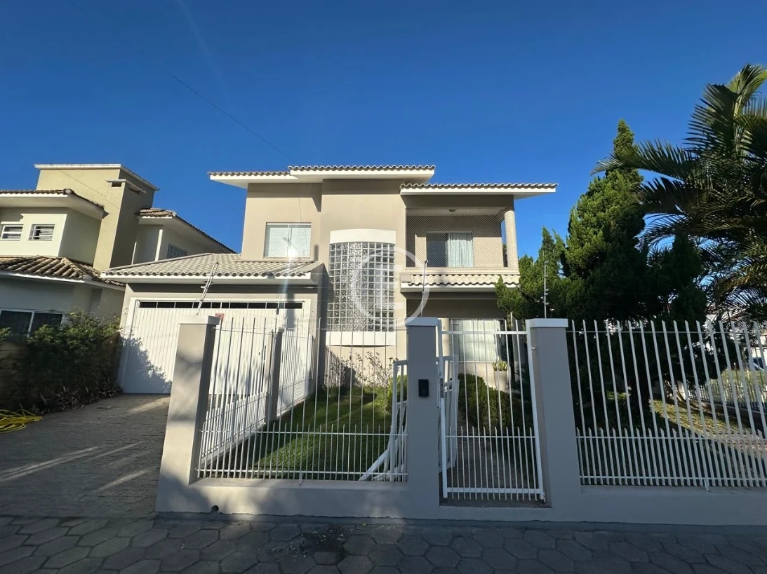 Casa em Centro, Palhoça. 3 quartos, 190m². Imagem 1 de 18