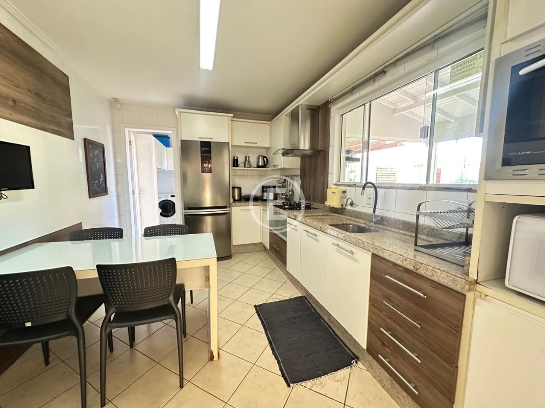 Casa em Centro, Palhoça. 3 quartos, 190m². Imagem 5 de 18