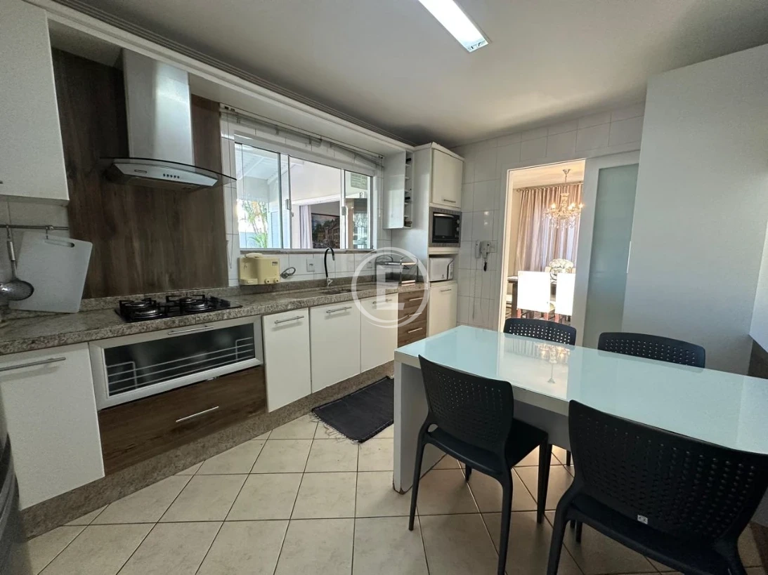 Casa em Centro, Palhoça. 3 quartos, 190m². Imagem 7 de 18