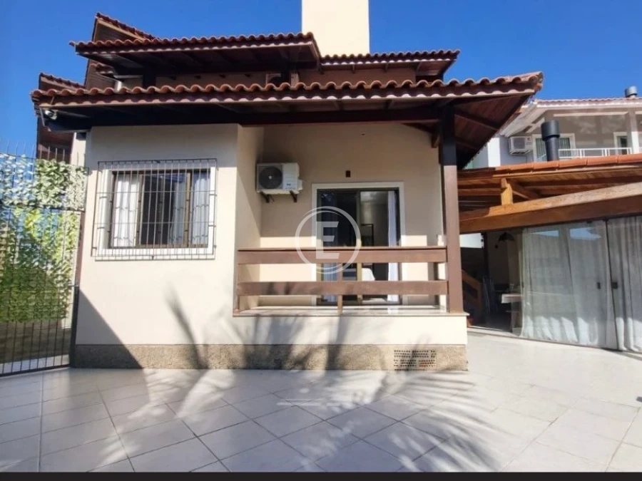 Casa em Pedra Branca, Palhoça. 3 quartos, 135m². Imagem 3 de 25