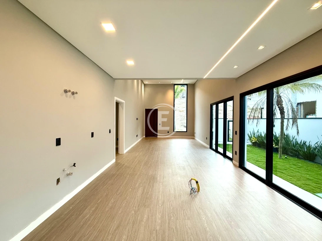 Casa em Sertão do Maruim, São José. 3 quartos, 210m². Imagem 3 de 12