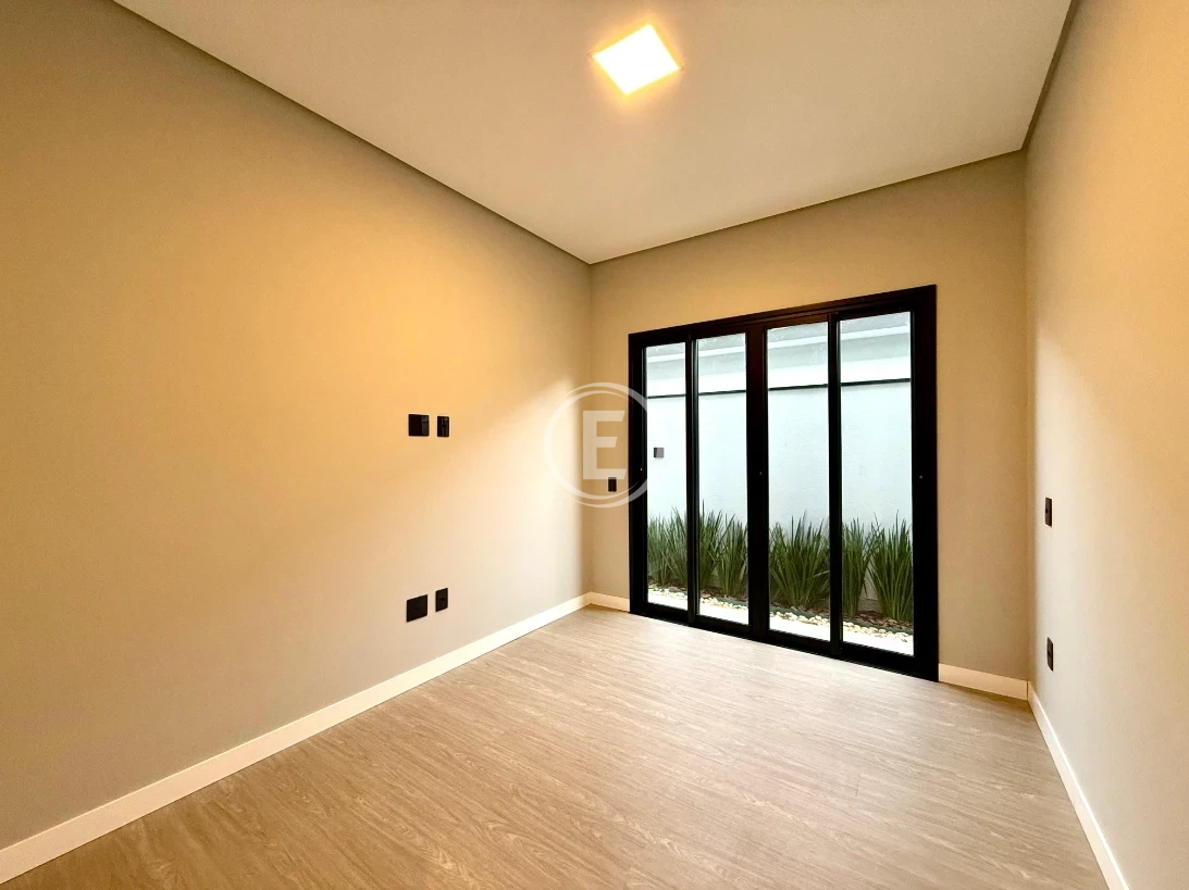 Casa em Sertão do Maruim, São José. 3 quartos, 210m². Imagem 9 de 12