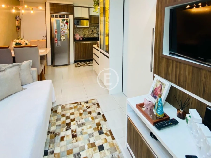 Apartamento em Fundos, Biguaçu. 2 quartos, 49m². Imagem 3 de 8