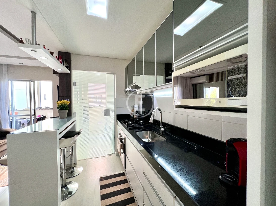 Apartamento em Ponta de Baixo, São José. 2 quartos, 71m². Imagem 6 de 10