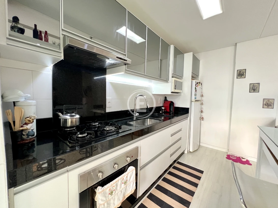 Apartamento em Ponta de Baixo, São José. 2 quartos, 71m². Imagem 7 de 10