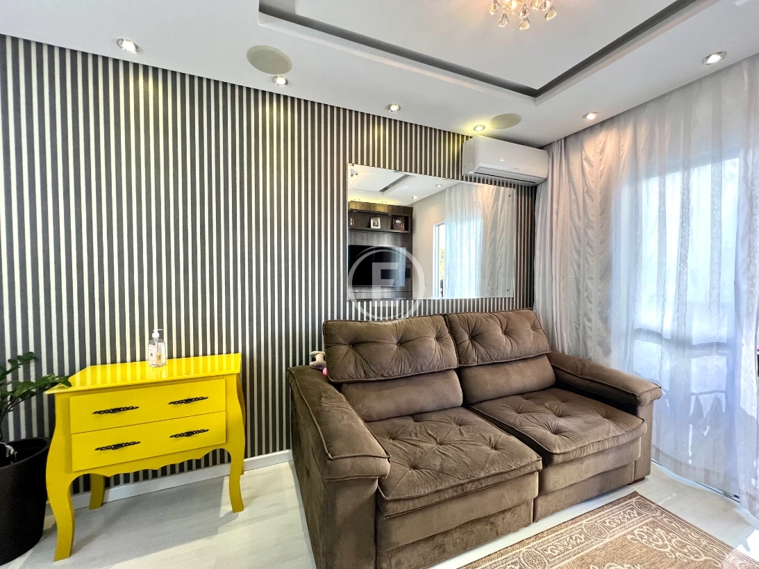 Apartamento em Ponta de Baixo, São José. 2 quartos, 71m². Imagem 3 de 10