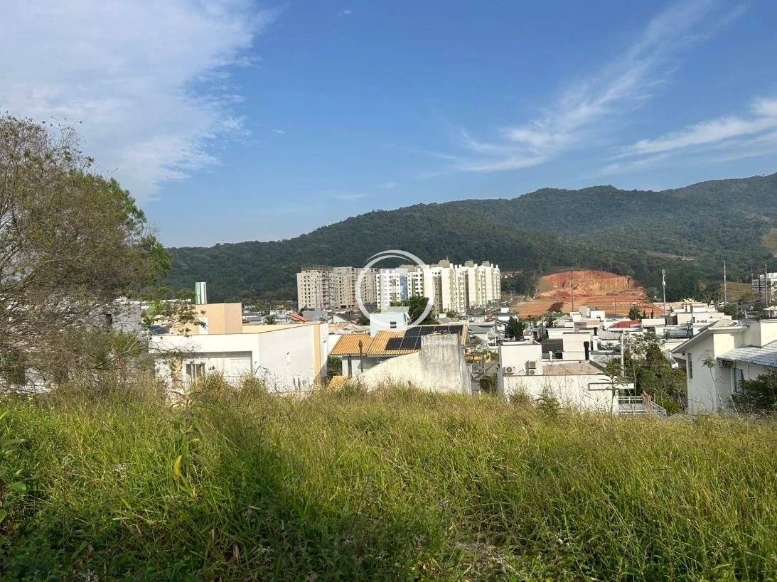 Terreno em Pedra Branca, Palhoça. 0 quartos, 0m². Imagem 2 de 3