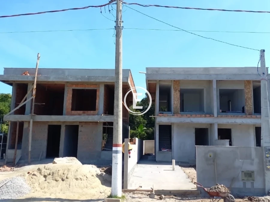 Sobrado Geminado em Sertão do Maruim, São José. 2 quartos, 82m². Imagem 3 de 4